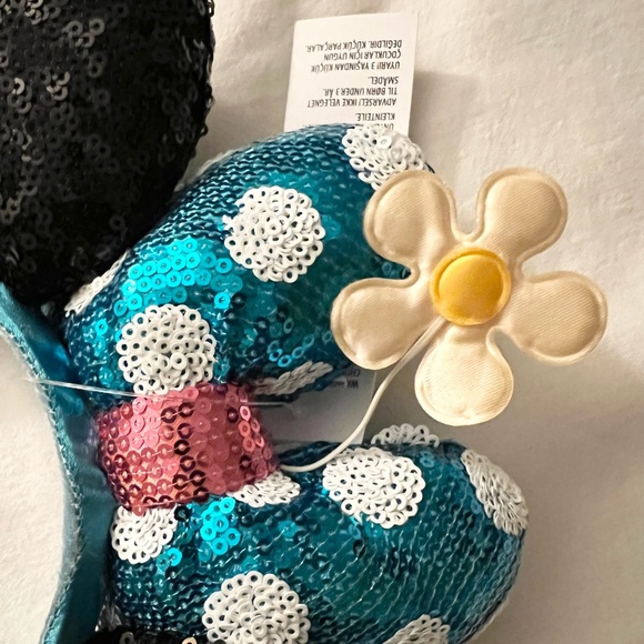 Disney Minnie Mouse Timeless Ear Headband - Picture 3 of 4